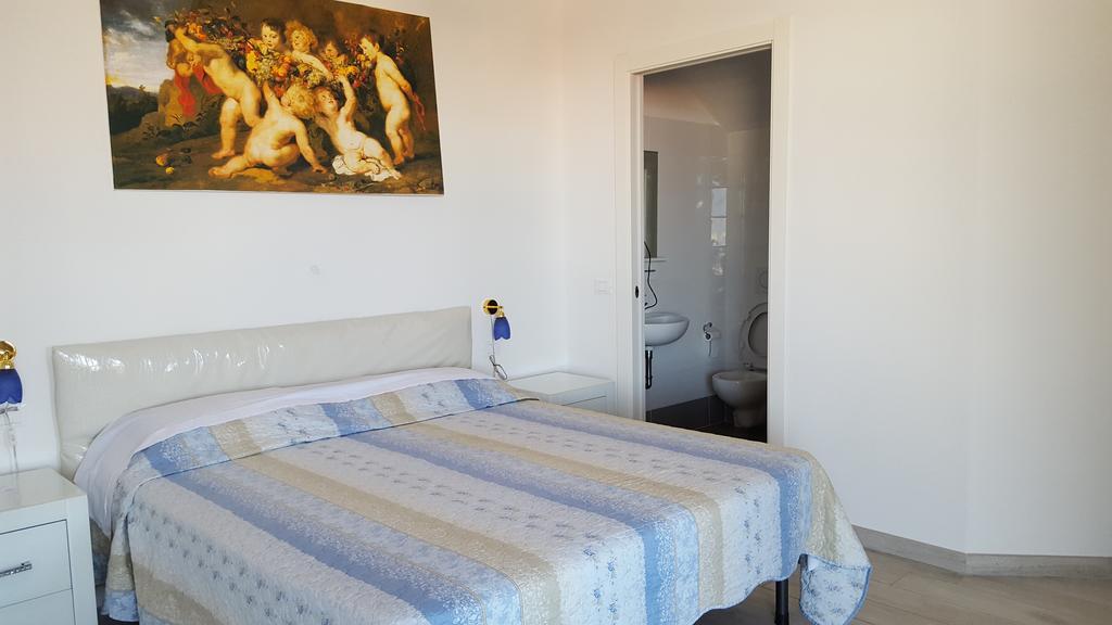Nancy House * Firenze